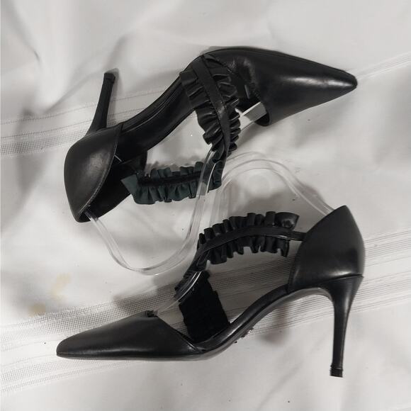 MICHAEL/MICHAEL KORS! BLACK GENUINE LEATHER SHIRRED DIAG STRAP HEELS! SZ 8.5M - Picture 4 of 8